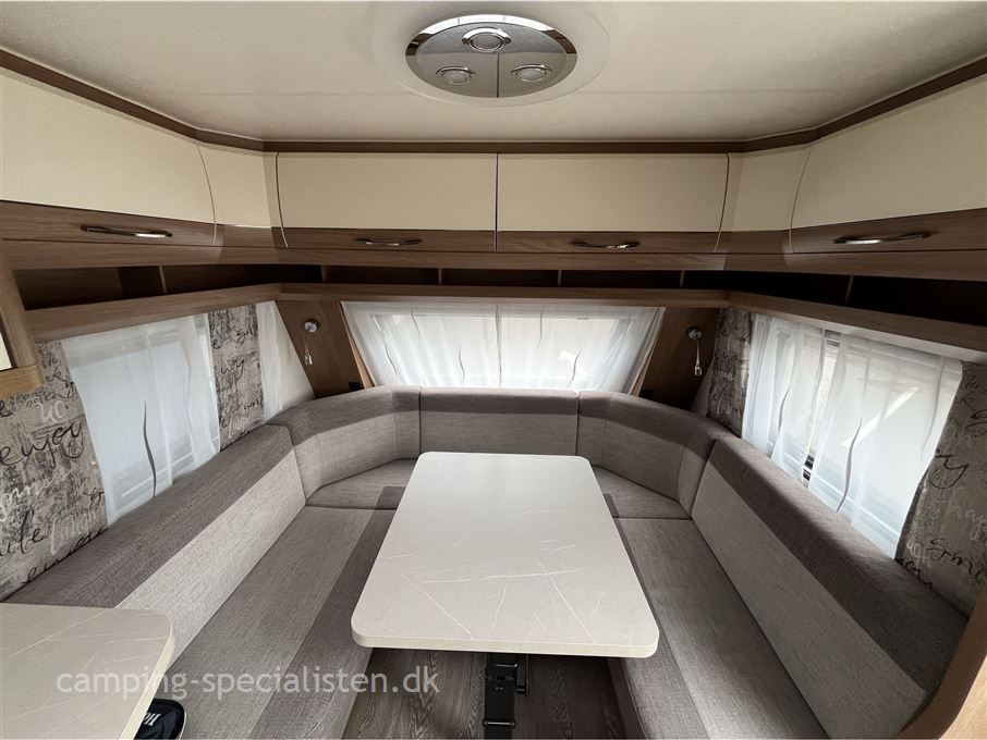 Hobby De Luxe 540 FU